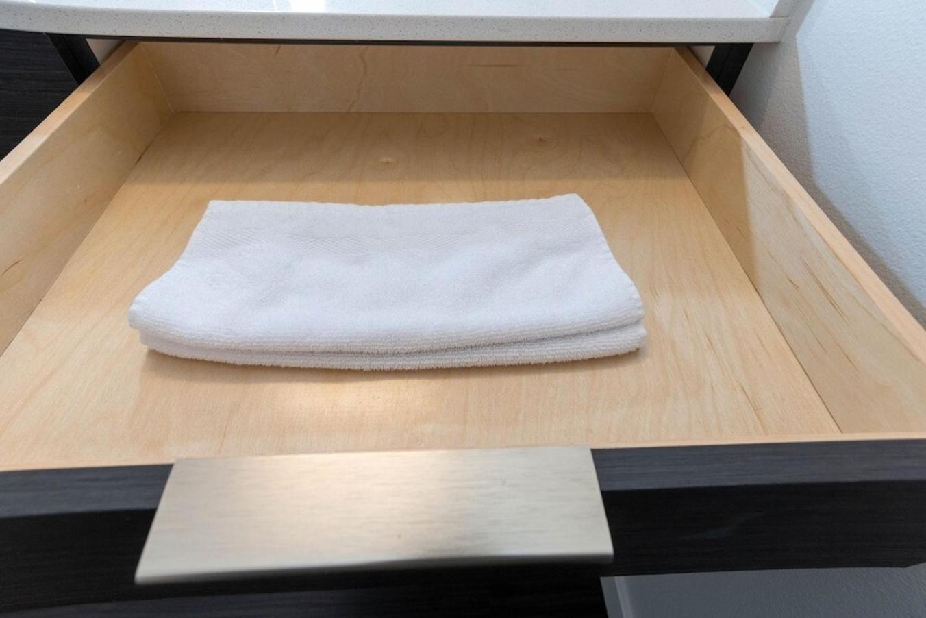 Self Check-In-Washer-Dryer-4Ksmart Tv-King Bed-Gym Tacoma Eksteriør billede