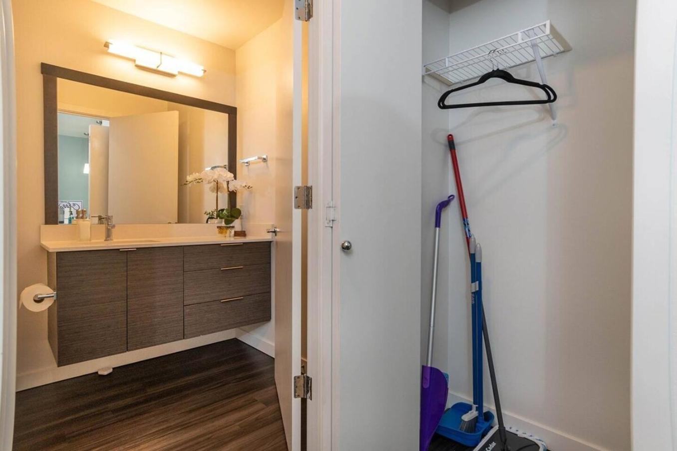 Self Check-In-Washer-Dryer-4Ksmart Tv-King Bed-Gym Tacoma Eksteriør billede