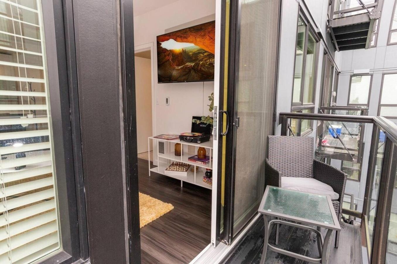 Self Check-In-Washer-Dryer-4Ksmart Tv-King Bed-Gym Tacoma Eksteriør billede